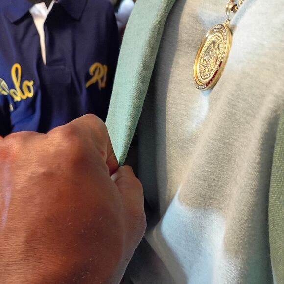 Green Sport Coat with Modern Cut and Notched Lapels - Picture 7 of 16